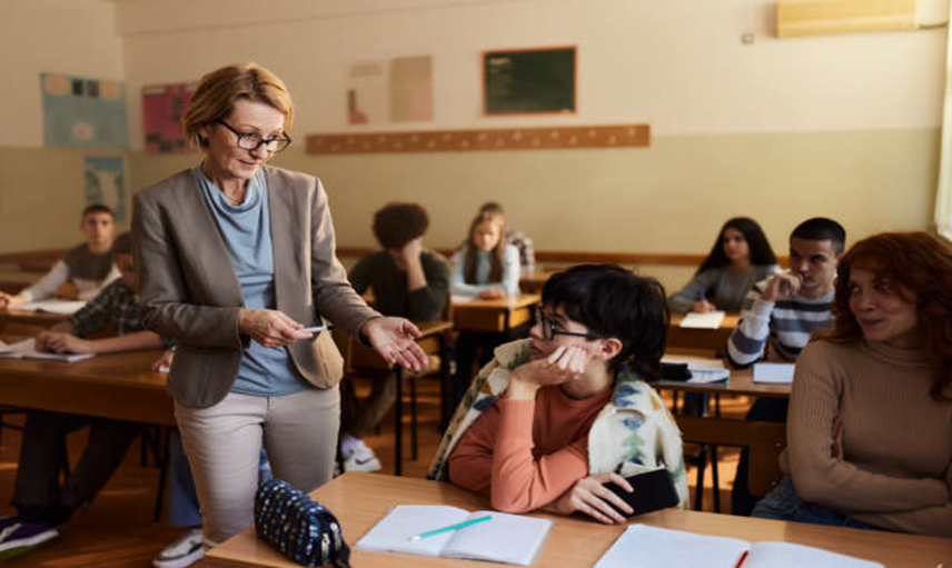 NYC school cellphone ban 